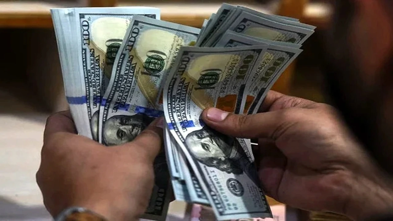 تراجع سعر الدولار وسط انحسار التوتر الأمريكي الإيراني وترقب قمة ترامب وشي جين بينغ